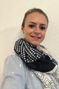 saskia heron 500x750 v2 200x300